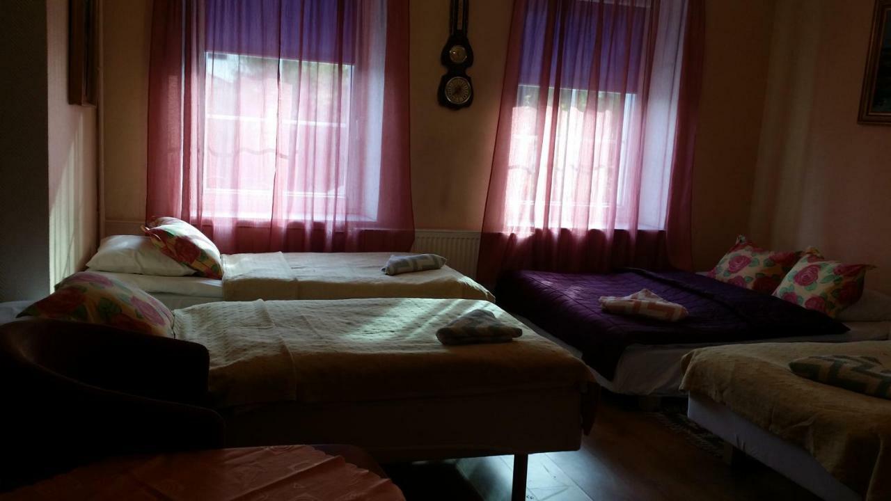 Gosciniec Ella Inn Lipniki Lipniki  Kültér fotó