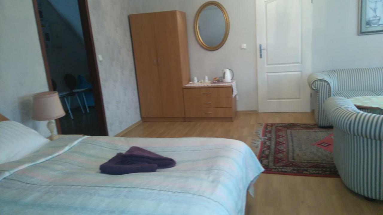Gosciniec Ella Inn Lipniki Lipniki  Kültér fotó